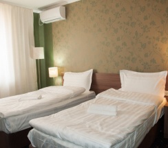 Двухместный номер Standard 2 отдельные кровати в Gokai Hotel