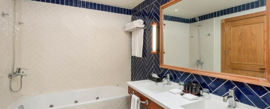Двухместный полулюкс Privilege 2 отдельные кровати в Ocean El Faro Resort - All Inclusive
