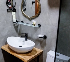 Семейный номер с балконом в MarivSki