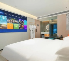 Двухместный номер Superior с видом на город (двуспальная кровать) в Lan Wan International Hotel