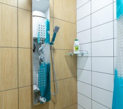1-комнатные апартаменты эконом с 1 двуспальной кроватью (без окна) в Prim Rooms Apt Apartments (Прим Румс Апт Апартментс)
