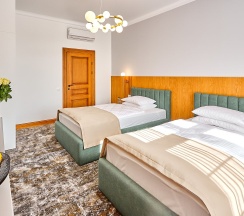 Вилла Монополь в Монополь