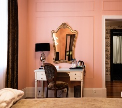 Стандартный номер с видом во внутренний двор в Dom Boutique Hotel