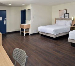 Четырёхместный номер Standard в Spark by Hilton Dallas Market Center