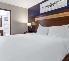 Двухместный номер Standard двуспальная кровать в Avion Inn Near LGA Airport, Ascend Hotel Collection