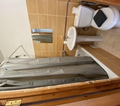 Двухместный номер с двухспальной кроватью в Ярд