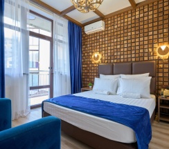 Двухместный номер Комфорт с балконом двуспальная кровать в Астра де Роза