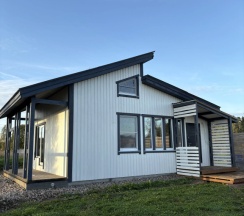 Четырёхместный семейный коттедж с видом на внутренний двор в Ракита