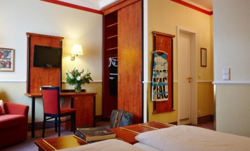 Двухместный номер Superior двуспальная кровать в Hotel Concorde München