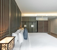 Двухместный номер Deluxe с видом на бассейн двуспальная кровать в Bella Nara Phuket Naiyang Beach