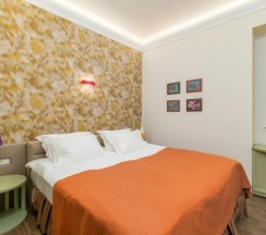 Двухкомнатные апартаменты "Янтарь" с кухней и видом на собор Петра и Павла в Orfei Hotel