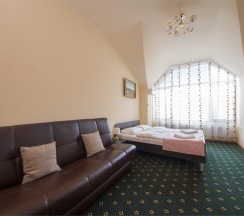 Семейный с диваном в Бахет