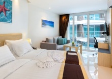 Двухместный номер Superior двуспальная кровать в The Beachfront Hotel Phuket