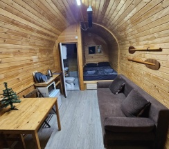 Двухместное бунгало с красивым видом из окна двуспальная кровать в Бунгало у реки