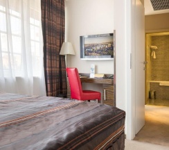 Семейный люкс с 2 комнатами в EA Hotel Crystal Palace
