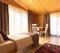 Трехкомнатный улучшенный комфорт с видом на горы | 3 этаж в Hayat Haus