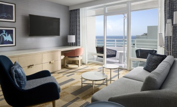 Двухместный люкс c 1 комнатой с балконом и oceanfront (двуспальная кровать) в Fontainebleau Miami Beach