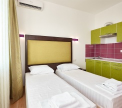 Стандарт ТВИН с балконом в Диса