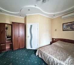 Улучшенный номер в Партия