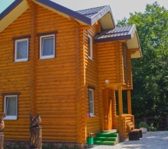 Коттедж улучшенный (с завтраком, мансарда) в Холодный ручей