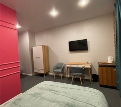 Улучшенный номер с одной кроватью Queen size (Отель Маяк) в Мёд & Маяк