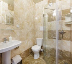 4-х местный комфорт с балконом в White Hotel