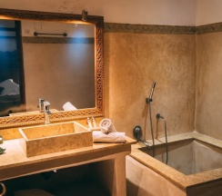 Трёхместный люкс в Riad Al Ksar & Spa