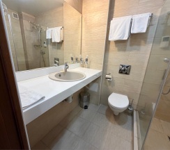 Джуниор сьют в Жемчужина