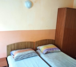 2-комнатный номер комфорт с 2 односпальными и 1 двуспальной кроватью в Пальма