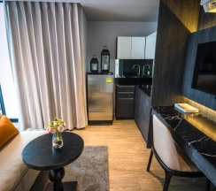 Двухместный номер Deluxe двуспальная кровать в Apartelle Jatujak Hotel