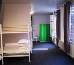 Кровать в общем номере в Le Coffice Auberge de Jeunesse