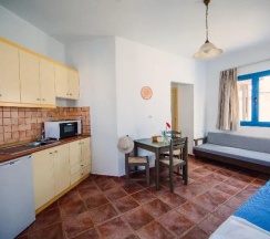 Семейный номер Standard c 1 комнатой с балконом в Iliana Hotel