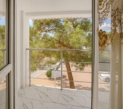 Номер с балконом (до 4-х человек) в Уют