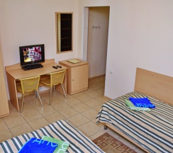 Двухместный полулюкс двуспальная кровать в Глафировка лэнд