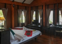 Вилла Premier с балконом в ThaiLife Wellness and Meditation Resort