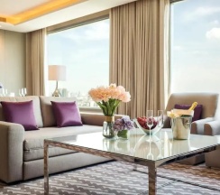 Люкс Avani с 2 комнатами с видом на реку в Avani+ Riverside Bangkok Hotel