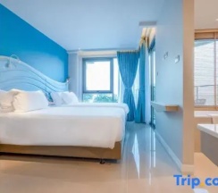 Номер Deluxe с видом на море в Centara Sonrisa Residences & Suites Sriracha