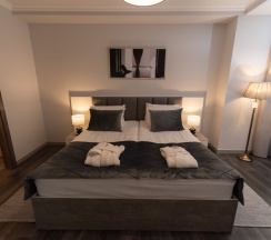 Двухместный люкс Президентский двуспальная кровать в Отель Downtown Suites Hotel Yerevan