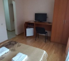 Двухместный номер Standard с балконом двуспальная кровать в На Мамайке плюс