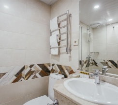 Стандарт улучшенный с балконом боковой вид на море. Корпус 1 в Amza Парк