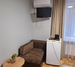 "НЕБО 7" Трехместный Комфортный номер с кроватями TWIN/DBL и одноместным диваном на 2 этаже в Цитрус