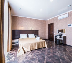 Стандартный 3-местный с балконом с видом на бассейн в Верона