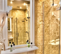 Стандарт в Golden Hotel