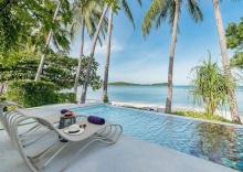 Вилла с балконом и beachfront в La Vida Samui