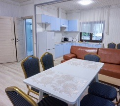 Коттедж - DeLuxe 6 мест в Покровское