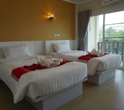 Номер Deluxe с балконом в Green Hill Resort