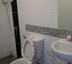 Кровать в общем номере в Mae-Porn Hostel