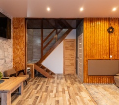 Двухэтажный коттедж с балконом и терассой в Домус.море