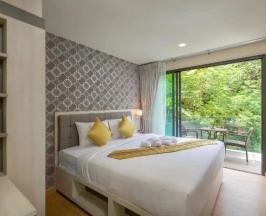 Двухместный номер Deluxe с видом на горы двуспальная кровать в Отель Splendid Sea View Resort