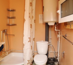 Четырёхместный люкс с балконом и с красивым видом из окна в Урочище Машуково